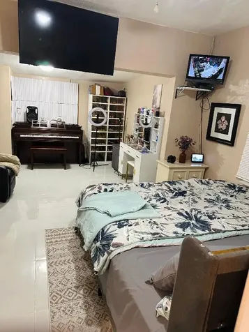 833 Briggs Street West Palm Beach FL 33405