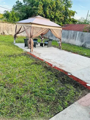 833 Briggs Street West Palm Beach FL 33405