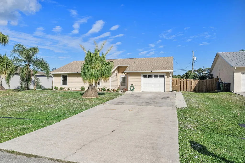 3733 SW Haines Street Port St Lucie FL 34953