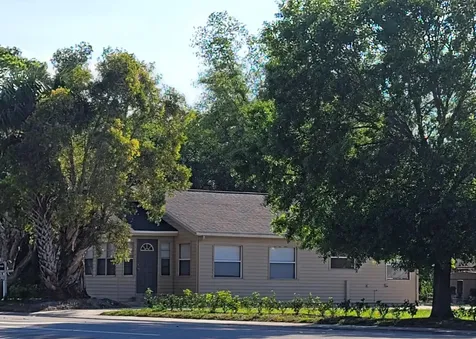 1207 S 25th Street Fort Pierce FL 34947