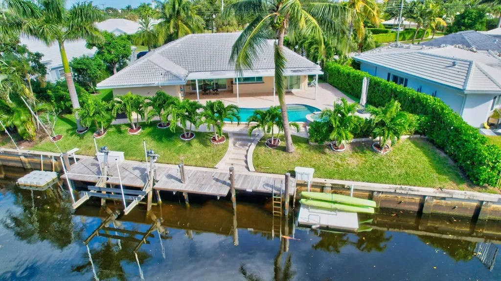 850 Holly Lane Boca Raton FL 33486
