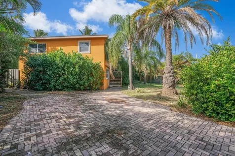 1545 NE 4th Avenue Boca Raton FL 33432