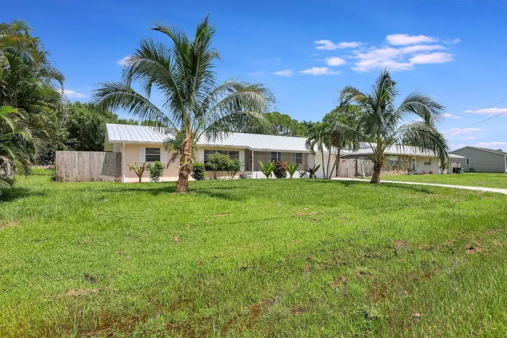 1109 SE Sandia Drive Port St Lucie FL 34983