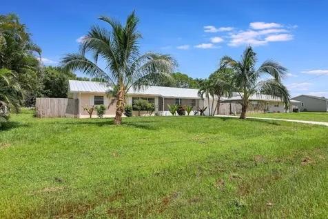 1109 SE Sandia Drive Port St Lucie FL 34983