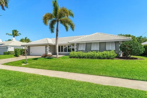 976 SW Mulberry Way Boca Raton FL 33486