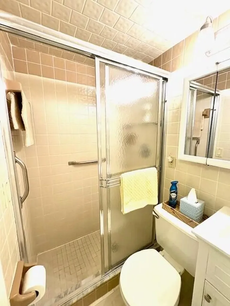 120 Dorchester F West Palm Beach FL 33417
