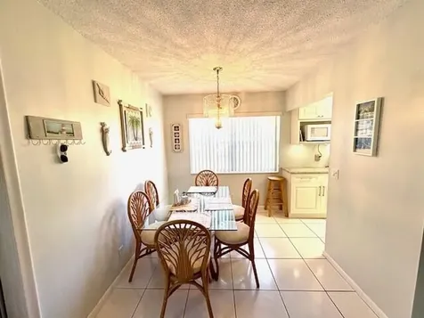 120 Dorchester F West Palm Beach FL 33417