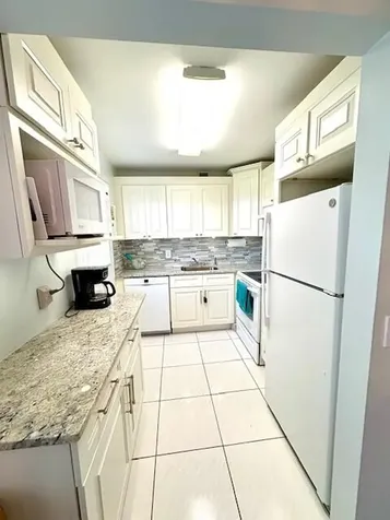 120 Dorchester F West Palm Beach FL 33417