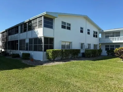 120 Dorchester F West Palm Beach FL 33417