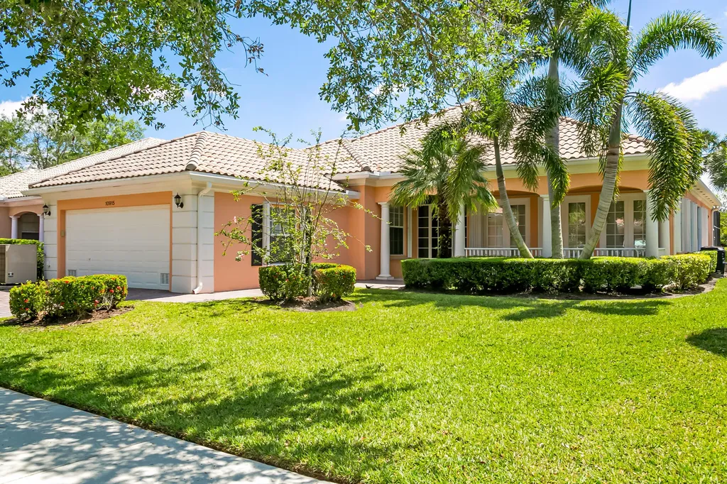 10915 SW Hartwick Drive Port St Lucie FL 34987