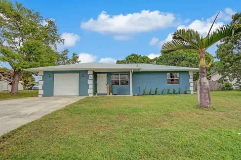 337 SW Fairway Avenue Port St Lucie FL 34983