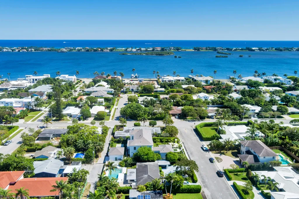 205 Gray Street West Palm Beach FL 33405