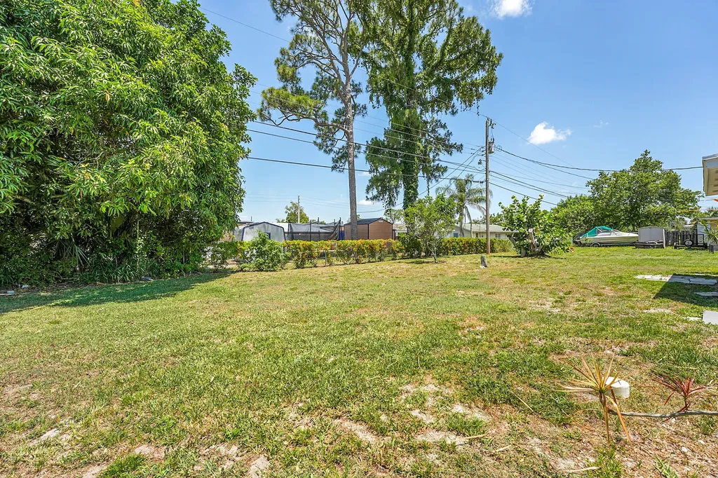 302 W Arbor Avenue Port St Lucie FL 34952