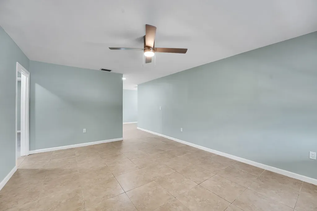 302 W Arbor Avenue Port St Lucie FL 34952