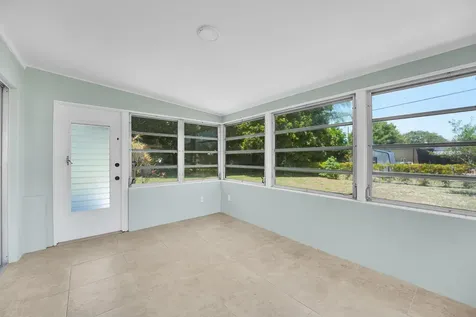 302 W Arbor Avenue Port St Lucie FL 34952