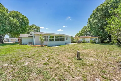 302 W Arbor Avenue Port St Lucie FL 34952