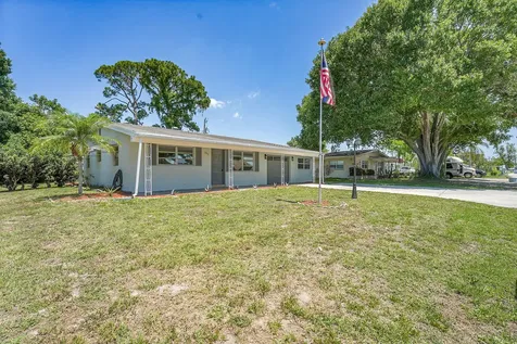 302 W Arbor Avenue Port St Lucie FL 34952