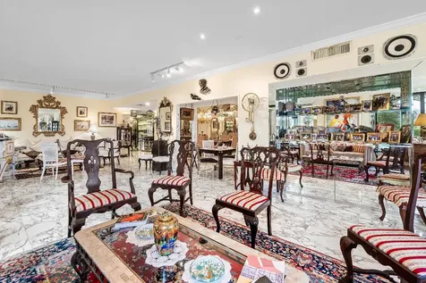 150 Bradley Place Palm Beach FL 33480