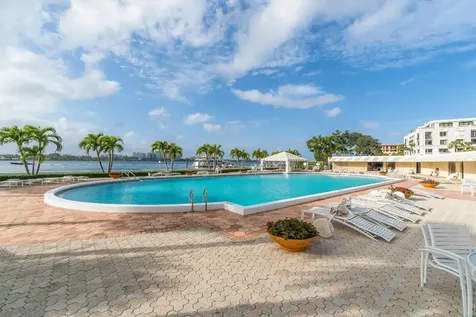 150 Bradley Place Palm Beach FL 33480
