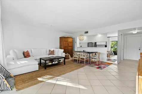 11863 Wimbledon Circle Wellington FL 33414