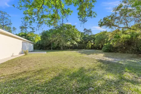 11541 Okeechobee Road Fort Pierce FL 34945