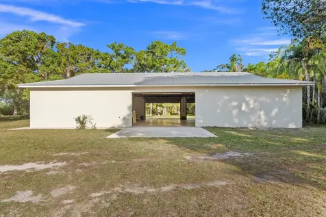 11541 Okeechobee Road Fort Pierce FL 34945