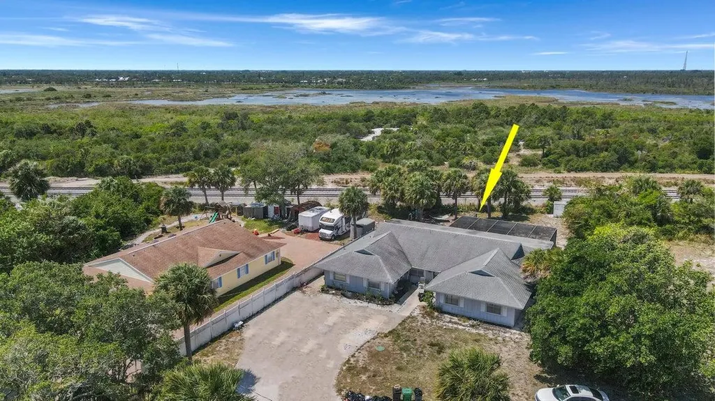11099 Ridge Avenue Fort Pierce FL 34982