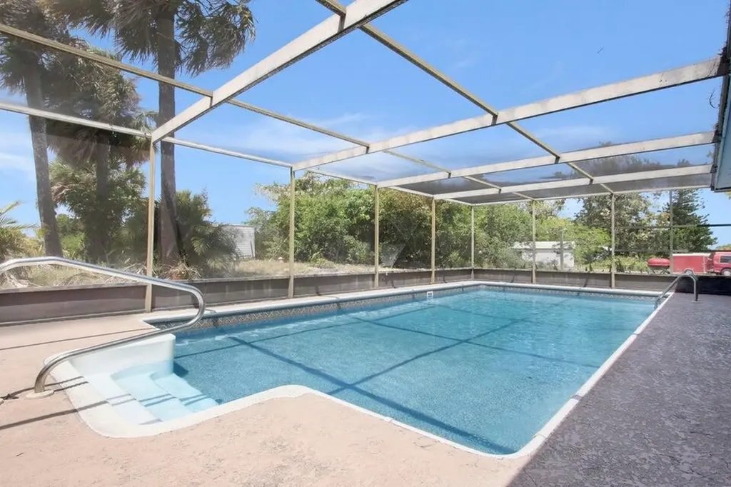 11099 Ridge Avenue Fort Pierce FL 34982