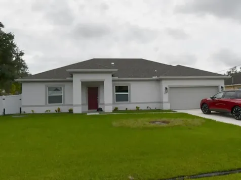 5211 NW West Piper Circle Port St Lucie FL 34986