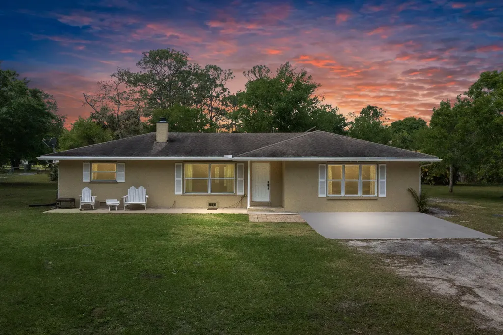 5107 Emerson Avenue Fort Pierce FL 34951