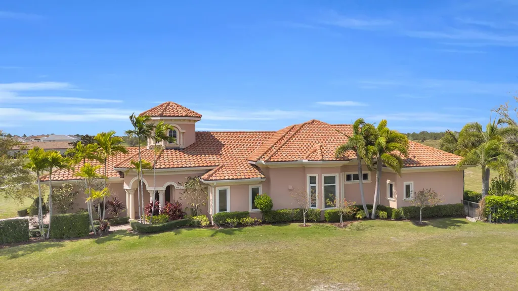 408 SE Fascino Circle Port St Lucie FL 34984