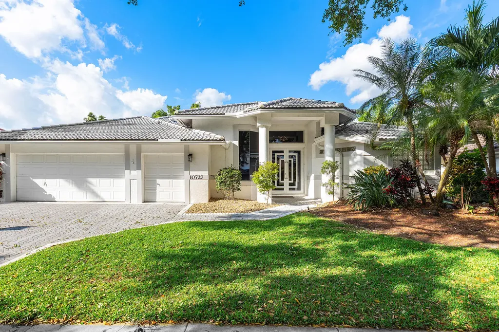 10727 Avenida Santa Ana Boca Raton FL 33498