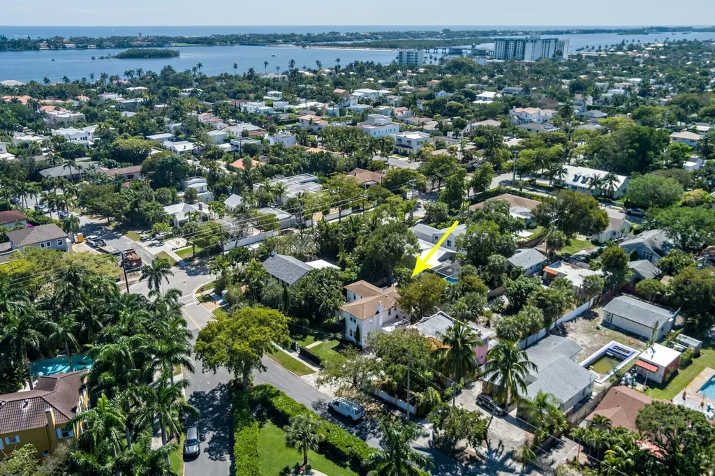 306 Marlborough Place West Palm Beach FL 33405