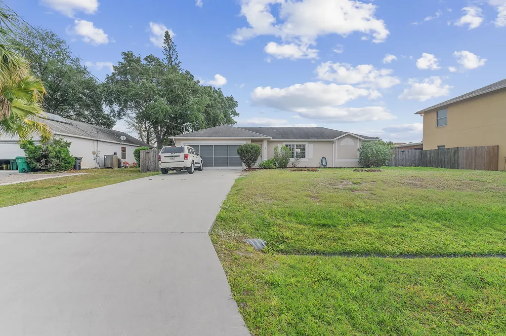 3749 SW Kasin Street Port St Lucie FL 34953