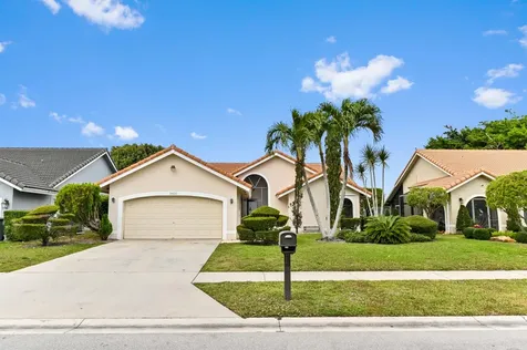 5421 Helene Circle Boynton Beach FL 33472