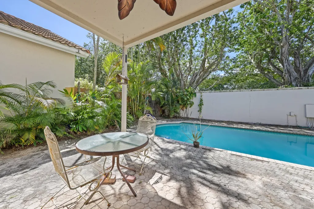 2502 NW 66th Drive Boca Raton FL 33496