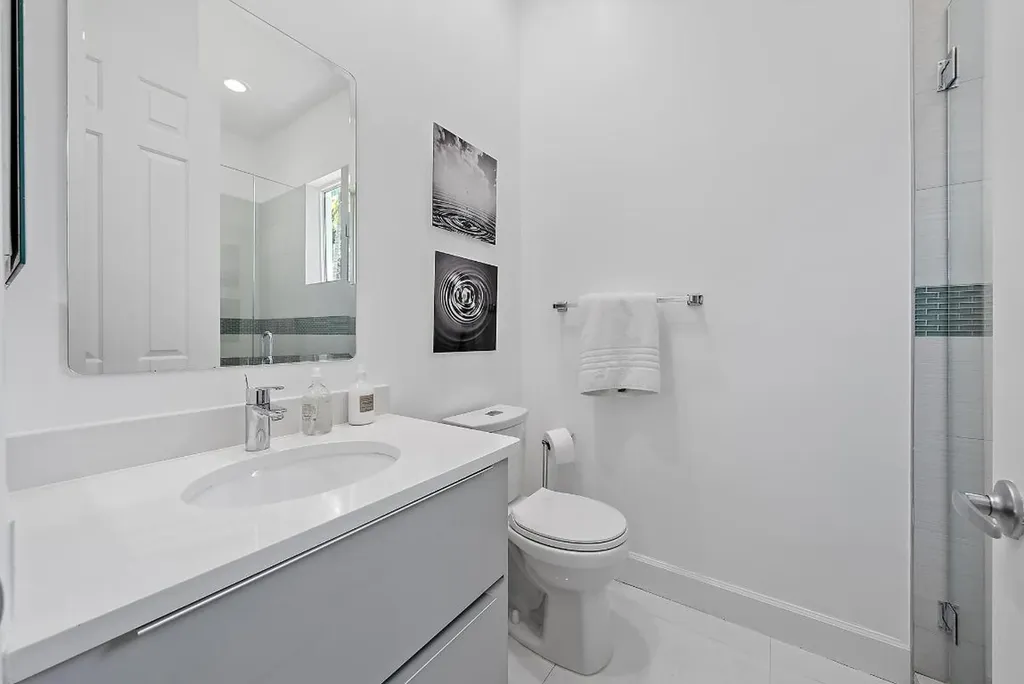 8988 Lakes Boulevard West Palm Beach FL 33412