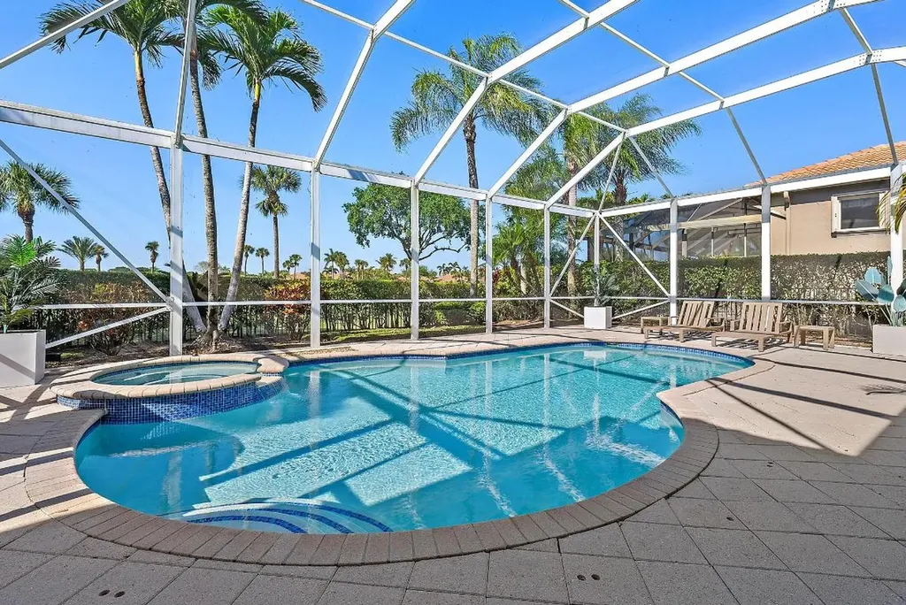8988 Lakes Boulevard West Palm Beach FL 33412