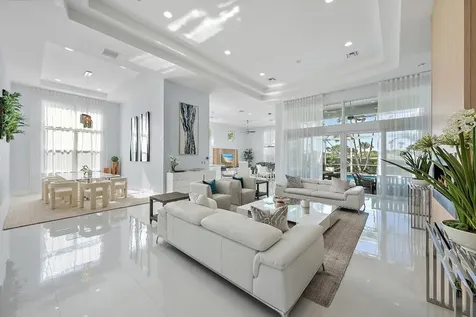 8988 Lakes Boulevard West Palm Beach FL 33412