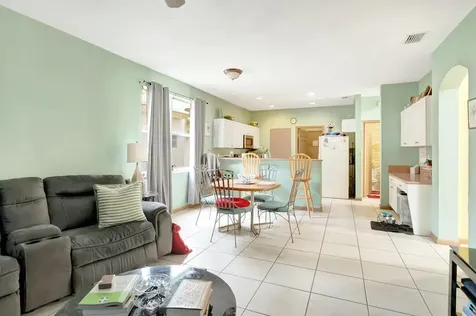 4940 Pelican Manor Coconut Creek FL 33073