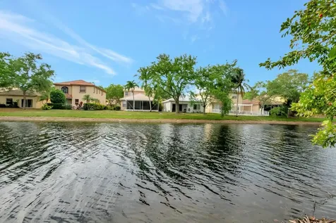 4940 Pelican Manor Coconut Creek FL 33073