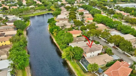 4940 Pelican Manor Coconut Creek FL 33073