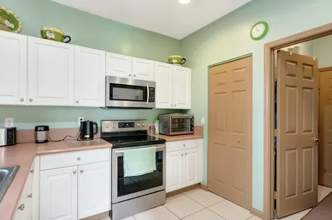 4940 Pelican Manor Coconut Creek FL 33073