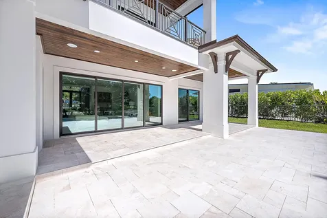 325 Fairway N Tequesta FL 33469