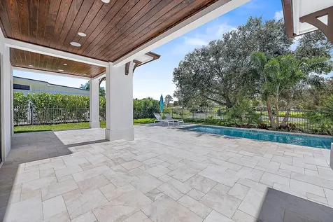 325 Fairway N Tequesta FL 33469