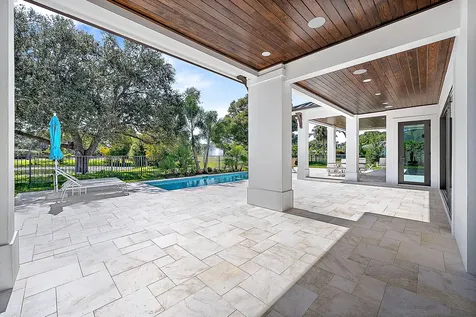 325 Fairway N Tequesta FL 33469