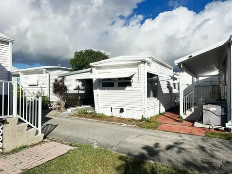 23 Hibiscus Drive Briny Breezes FL 33435