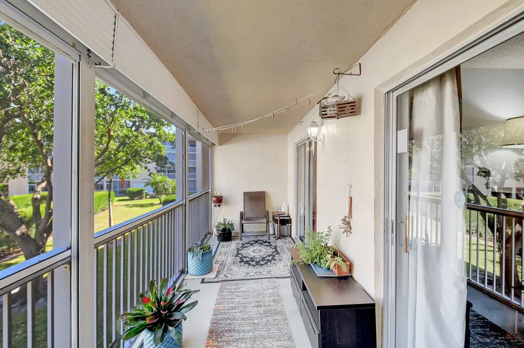 400 Village Green Circle W Palm Springs FL 33461