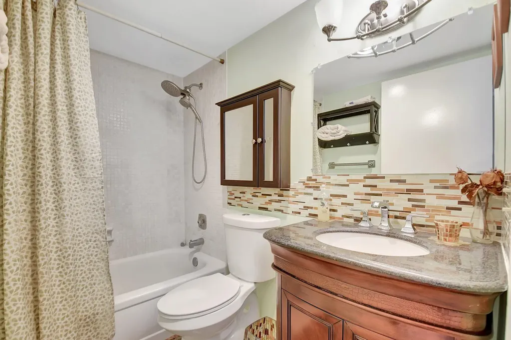 400 Village Green Circle W Palm Springs FL 33461