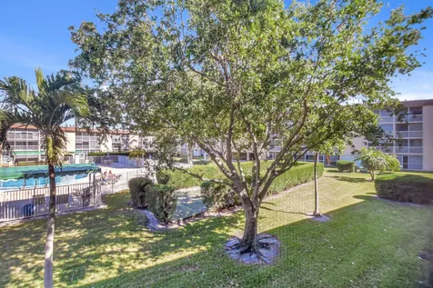 400 Village Green Circle W Palm Springs FL 33461